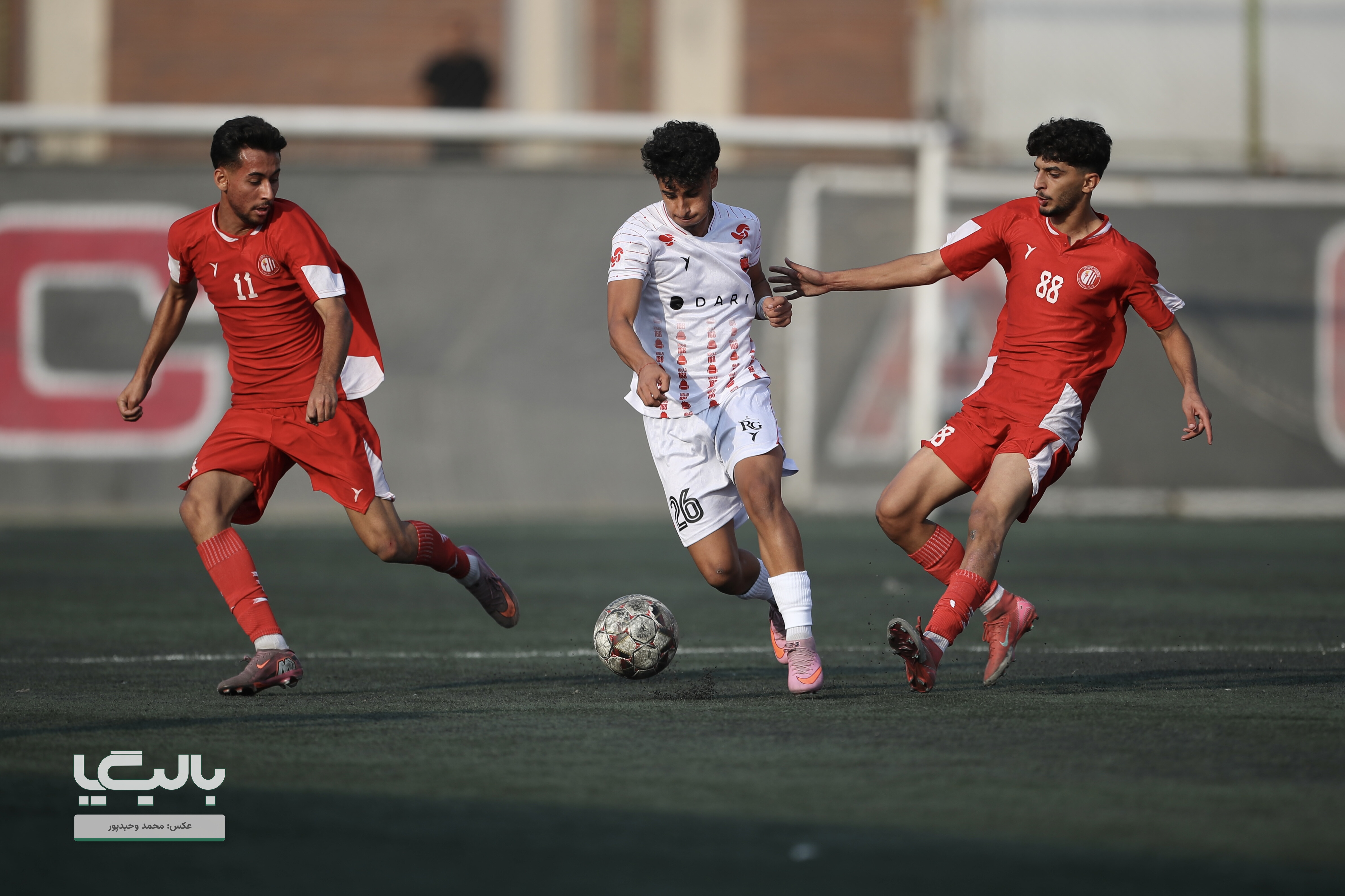 شکست پاس و پرسپولیس؛ سایپا در صدر ماند