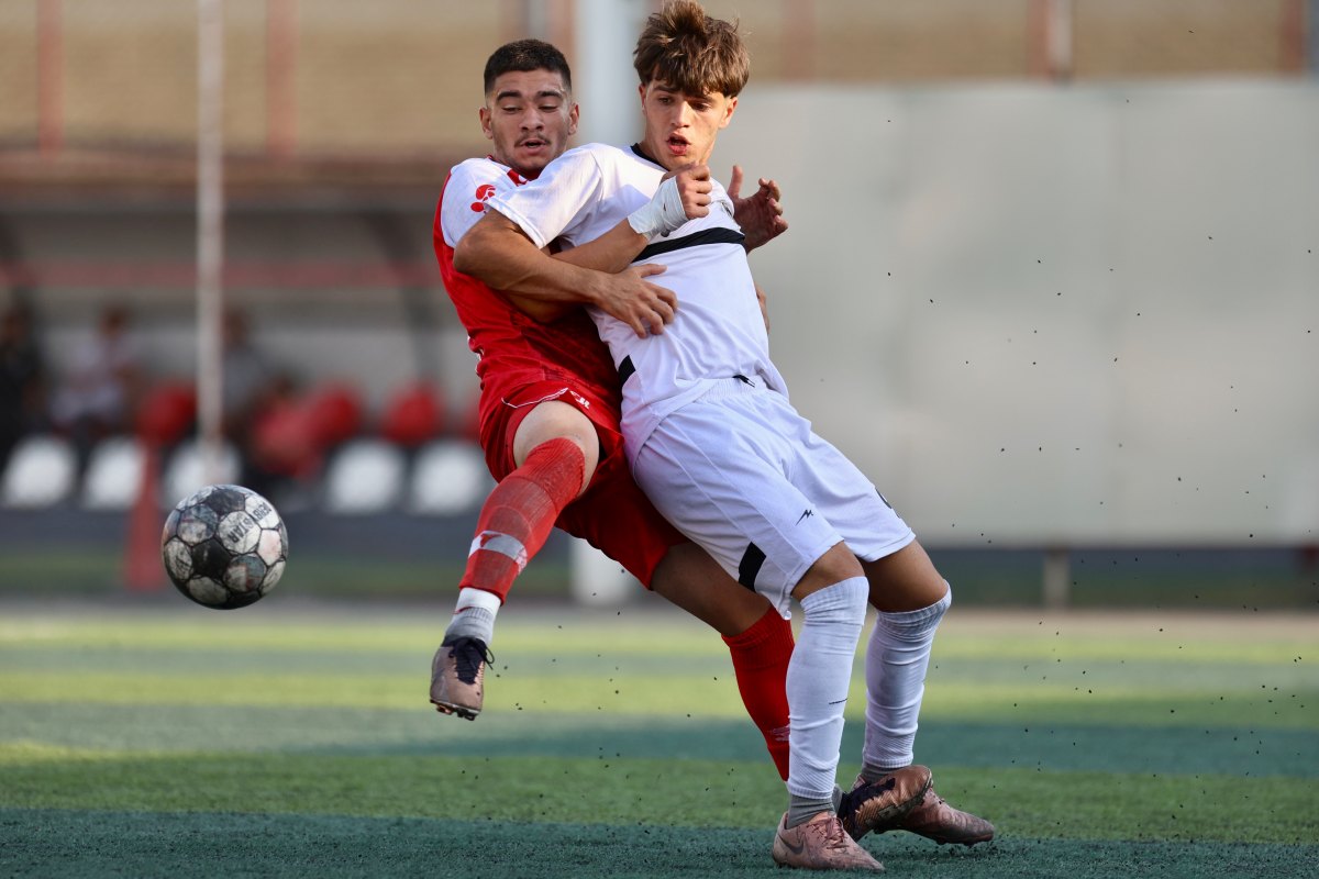 پرسپولیس 4–3 شاهین