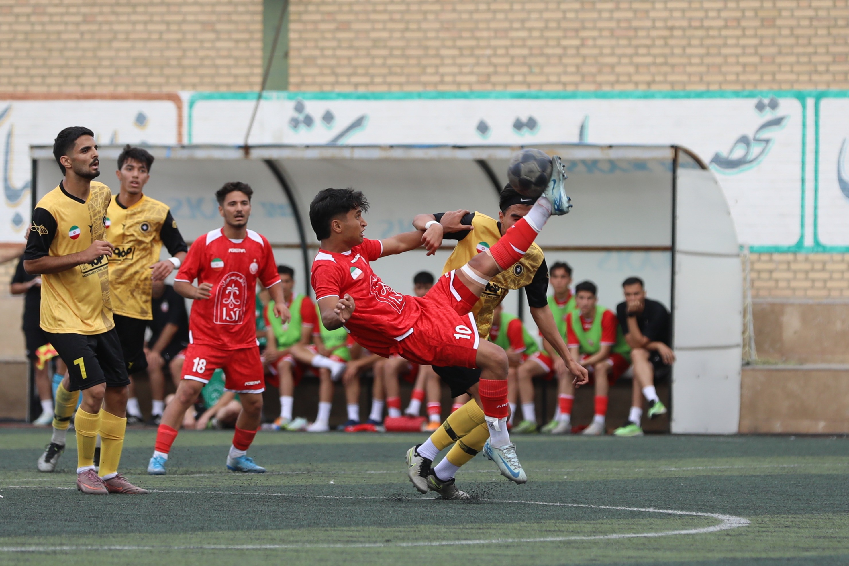 سپاهان 1–0 دبیری