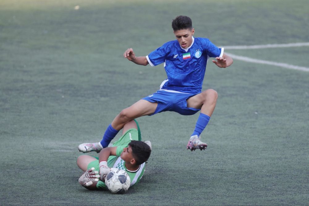 استقلال 3–2 سایپا