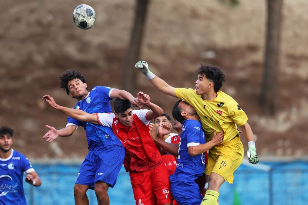 استقلال 1–1 پرسپولیس
