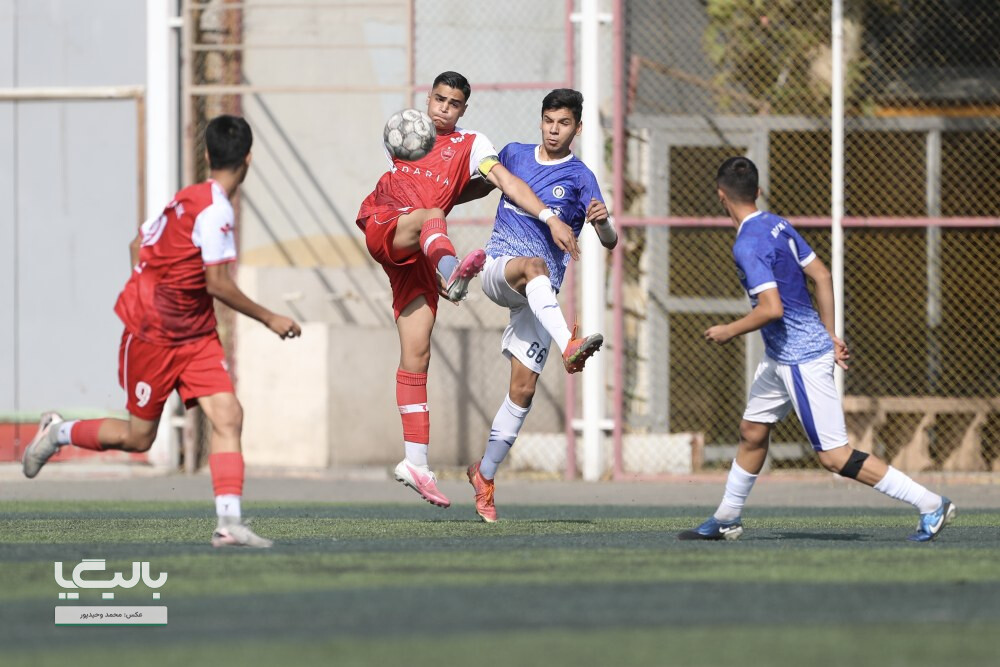 پرسپولیس 3–2 آرمان آفرینان ستارگان ایرانیان