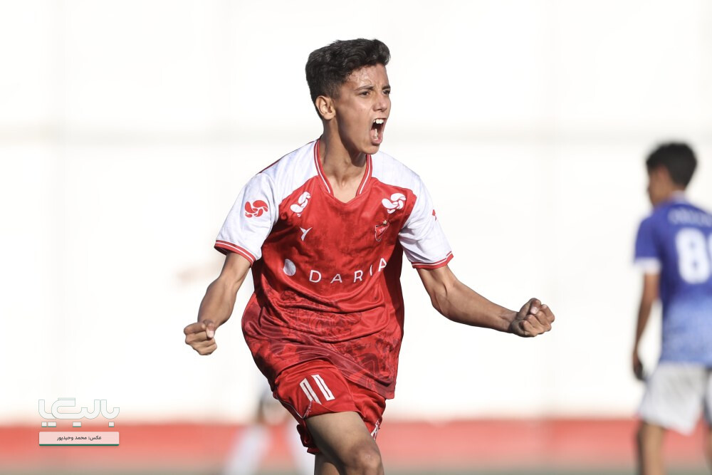 پرسپولیس 3–2 آرمان آفرینان ستارگان ایرانیان